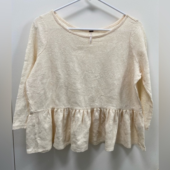 Free People 6p cream top w 3/4 sleeves w raised floral pattern jacquard $60 - Picture 1 of 5